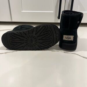 Ugg kids boots